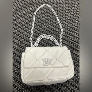 Badgley Mischka Elegant White Quilted Handbag